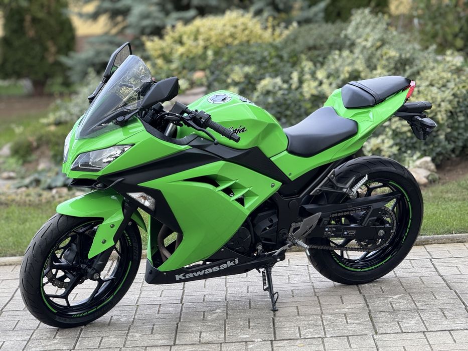 Kawasaki Ninja 300 Akrapovic A2/A~IMPECABIL!~(nu 250 400 650 yamaha)