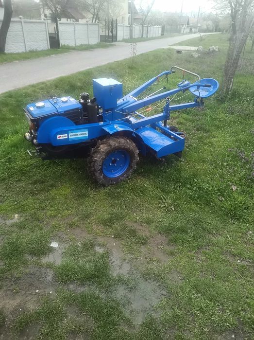 Motocultor cu freză