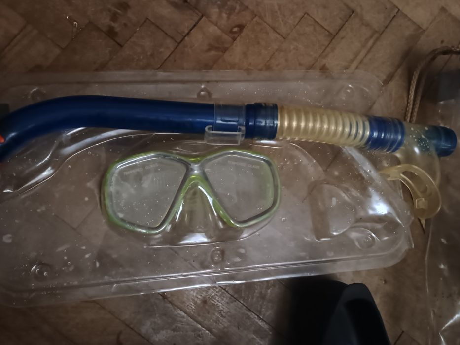 Италиански Плавници 42-43, Маска ,Шнорхел  Нови