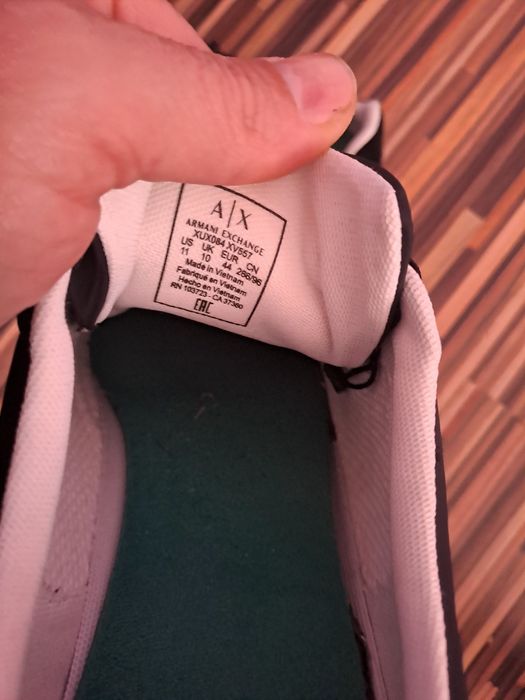 Vând adidaši(armany jeans)