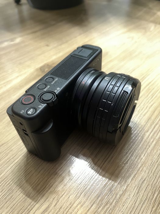 Sony ZV-1, 20 mp, obiectiv ultrawide ULANZI, 2 extra baterii