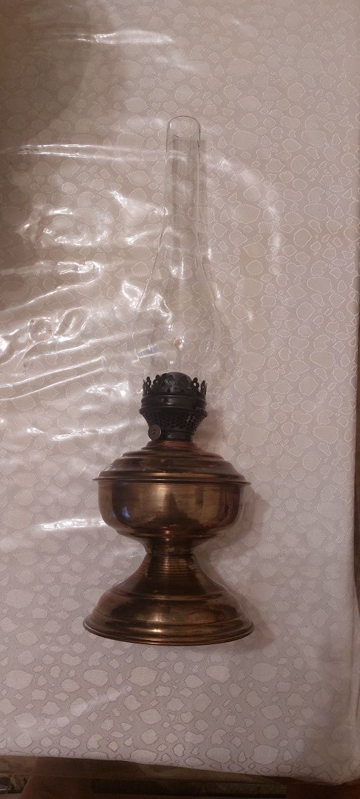 Продаётся керосинова лампа!