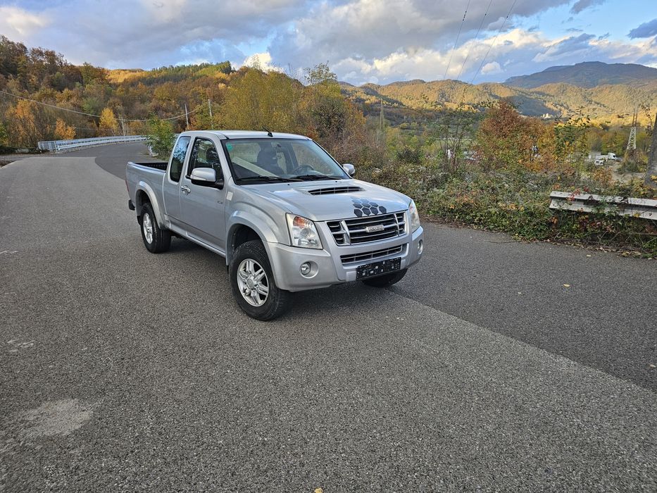 ISUZU D-MAX/ 2009 / 4x4 /Climă