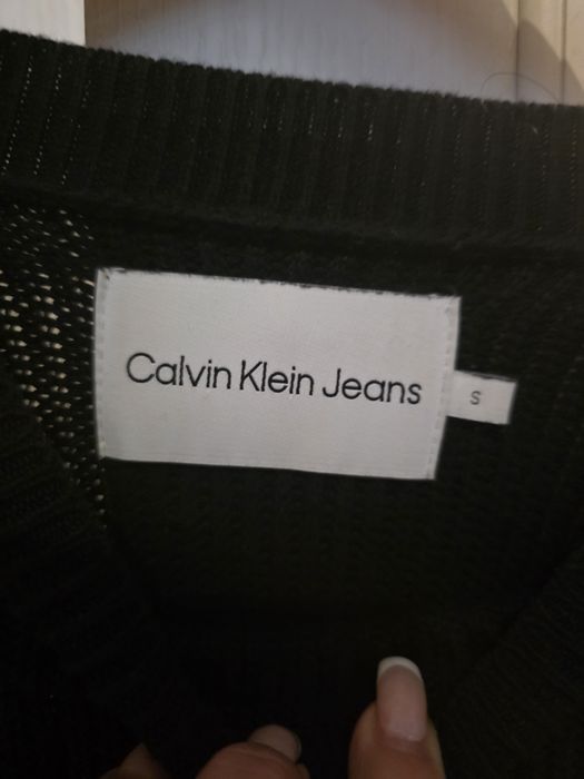 Оригинален пуловер Calvin Klein жесток С размер