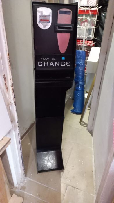 Distribuitor,Schimbator monezi,jetoane,fise self service.