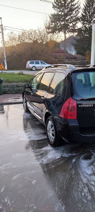 Se vinde mașină în state foarte buna