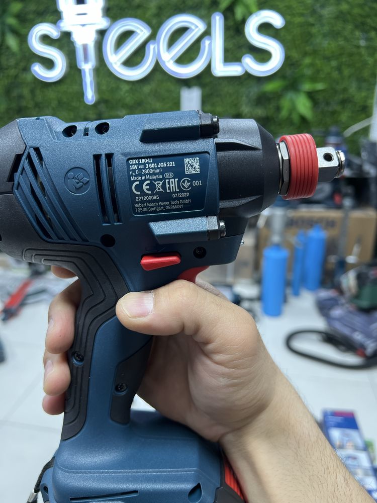 Гайкавёрт BOSCH GDX 180-LI