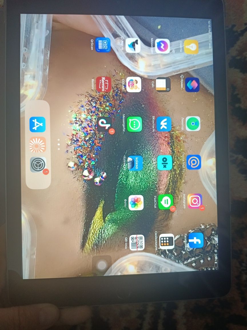 Айпад 5  model A1822 / 32 г ipad планшет