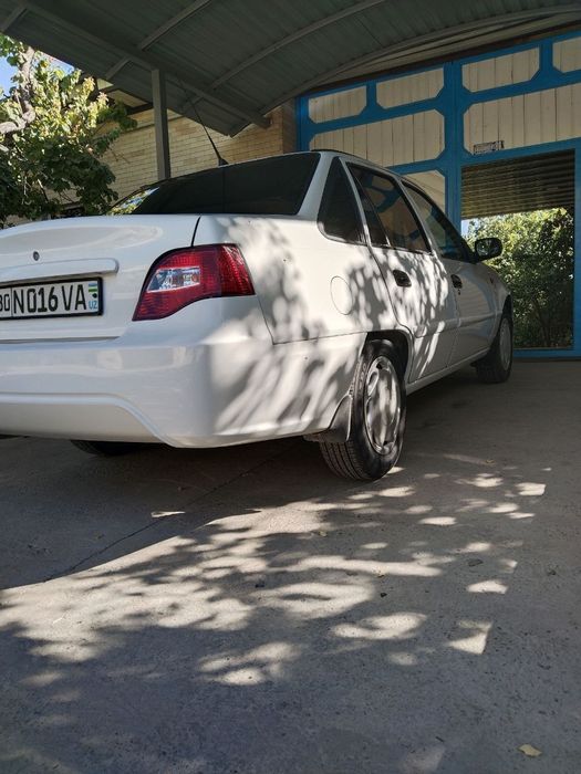 Nexia sons  srochni sotiladi