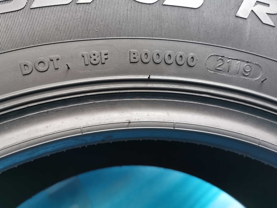 235 65 16 c vredestein m+s 2 buc