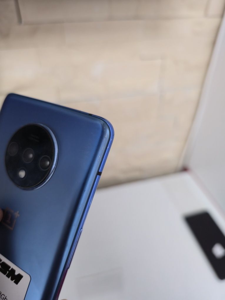 OnePlus 7T 128GB / 8GB