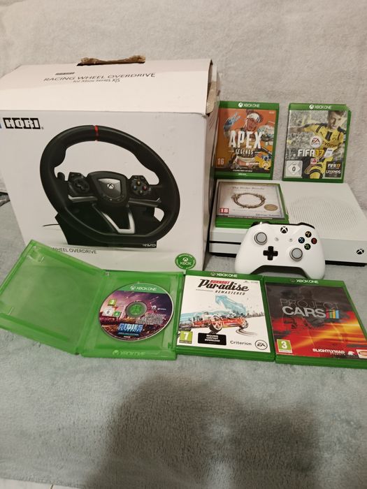 Xbox One S 4k + 6 JOCURI+ VOLAN HORI xbox + 1 controller xbox one s