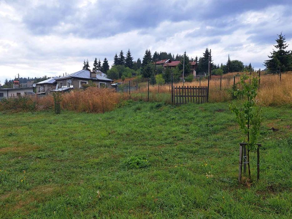 Продава се земеделска земя + къща в с. Мугла, махала Касъка