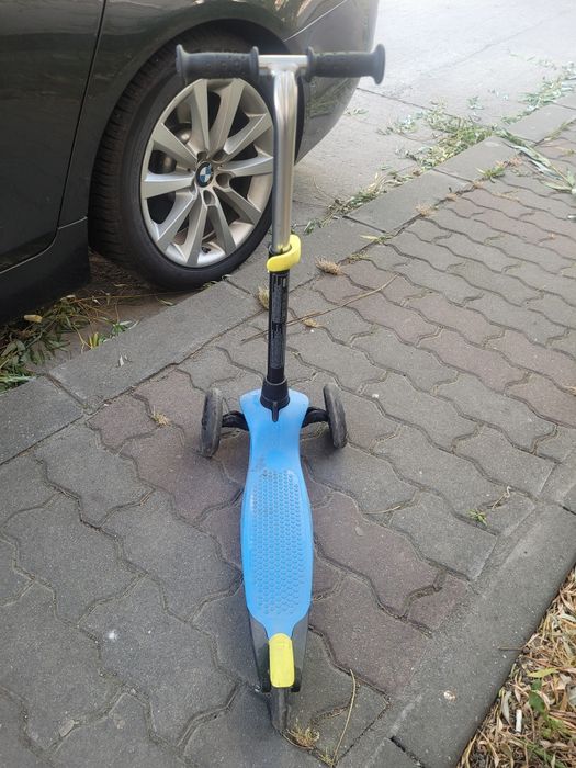 Vând trotineta pentru copii