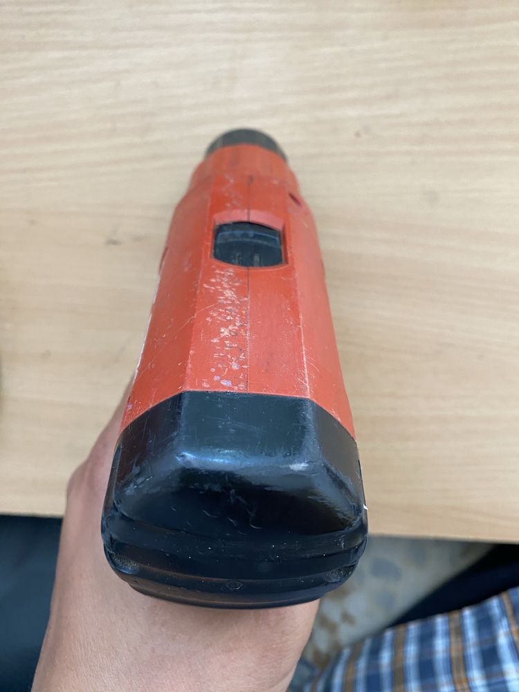 Винтоверт  HILTI  SF 100A