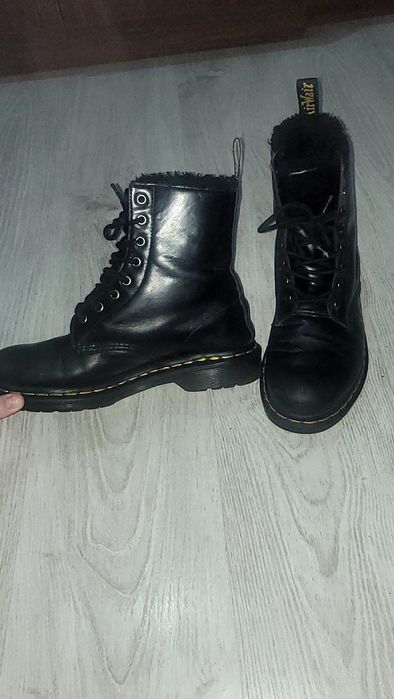 Bocanci Dr. Martens 1460 îmblăniți,  piele naturală, mărimea 40