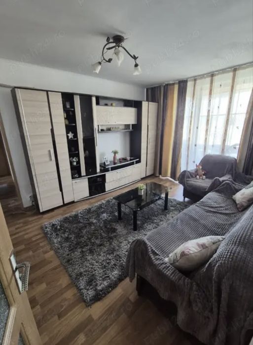 Apartament 3 camere renovat utilat complet