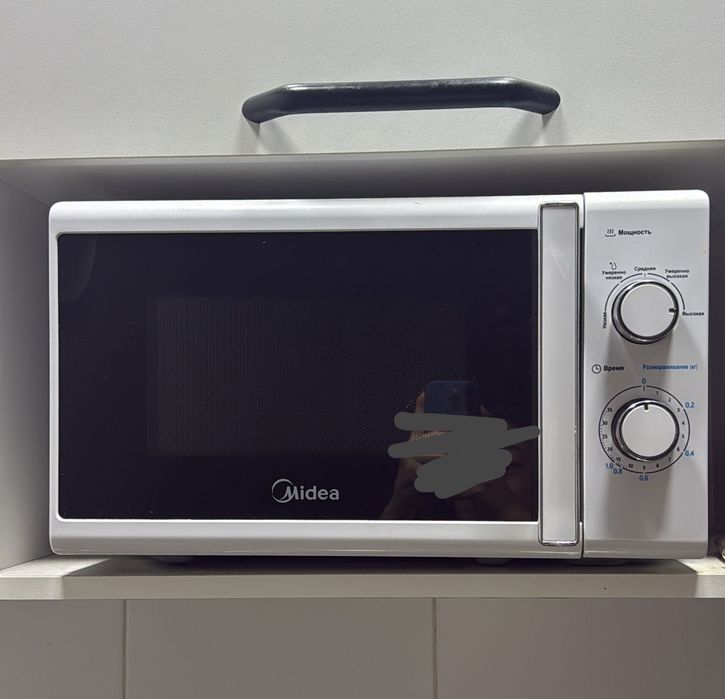 Продам микроволновку АРГ в хорошем состоянии