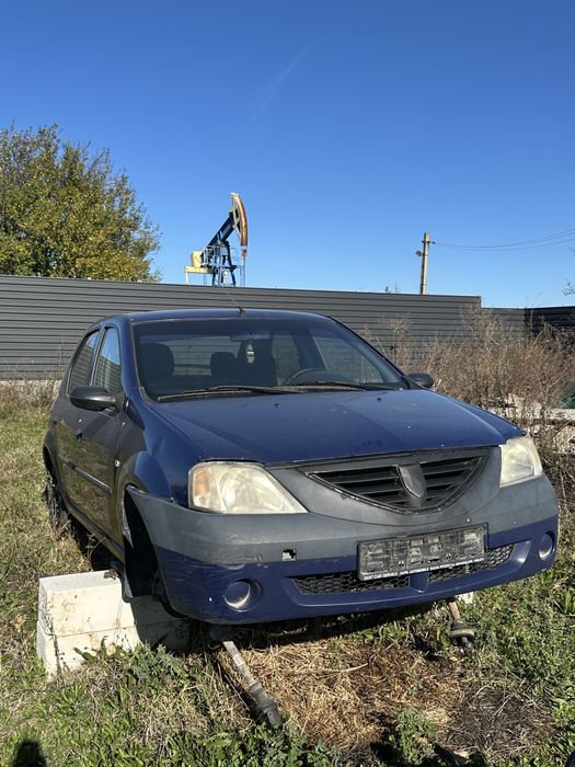 Dezmembrez Dacia Logan 1