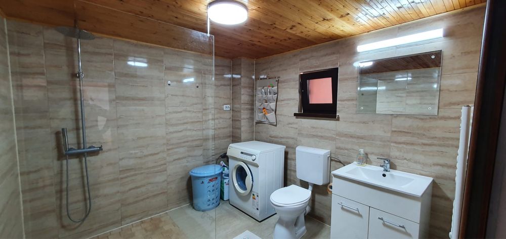 Închiriez casă LIBER REVELION