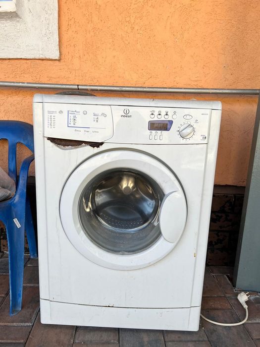 Стиральная машина indesit