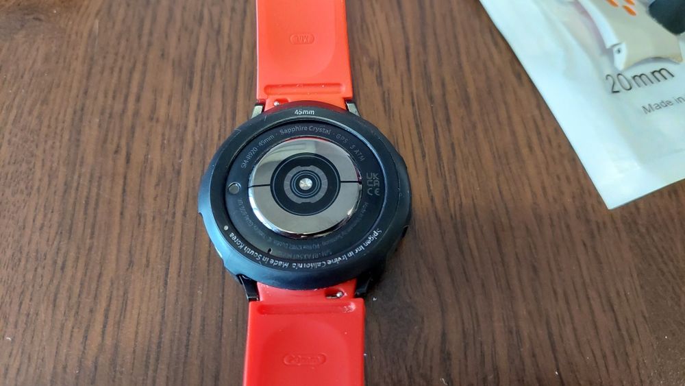 Продавам Смарт часовник Samsung Galaxy Watch 5 Pro