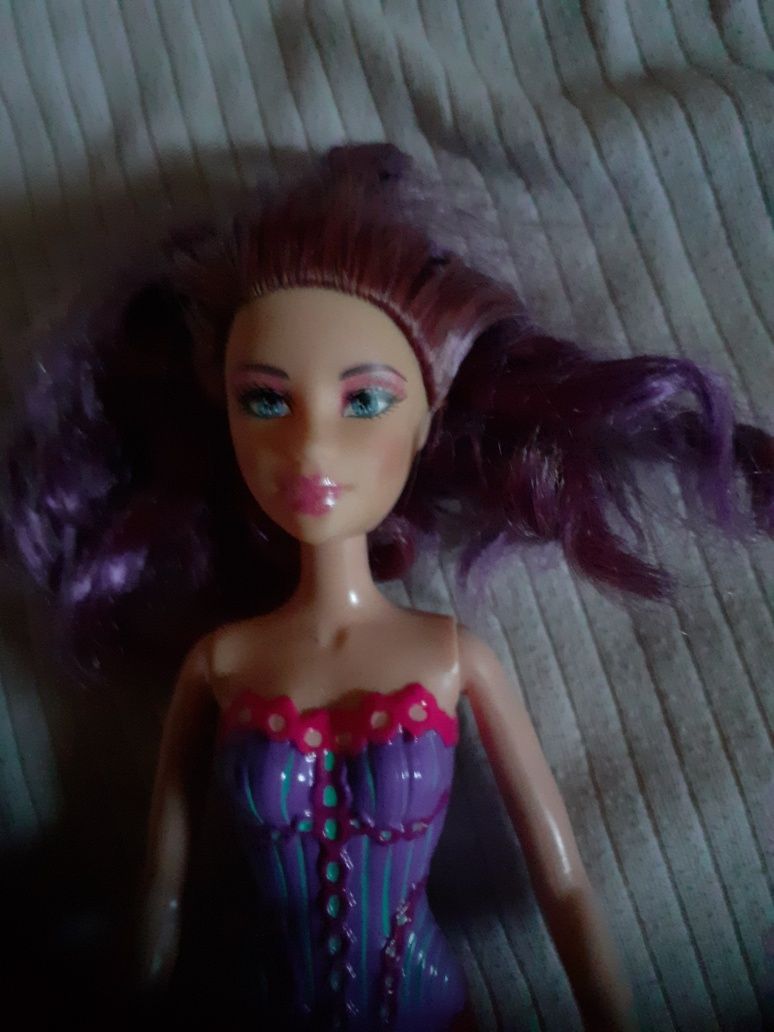 Papusa Barbie, zâna par mov,Mattel,Indonezia 2009