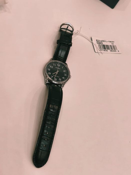 Casio MTP-V001L-1BUDF — оригинал, отличное состояние