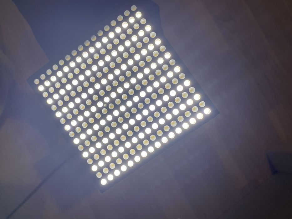 Party Light IKEA – aproape nou, multiple moduri de iluminare