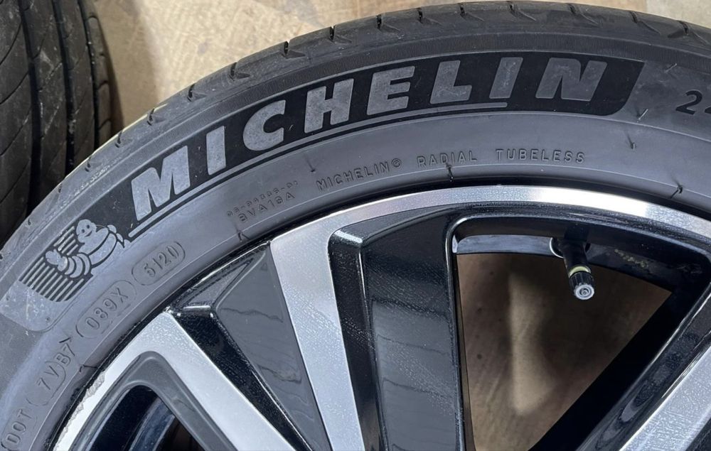 Jante Volvo 18 S60 V60 245/45R18 Michelin vara