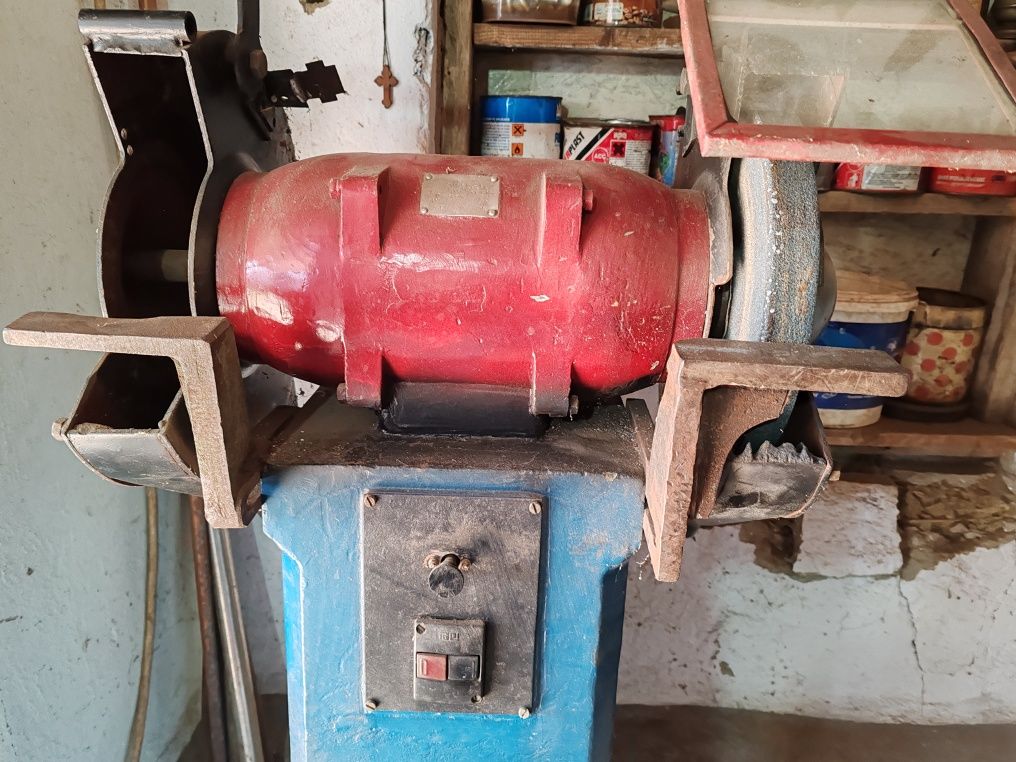 Polizor 220/380V