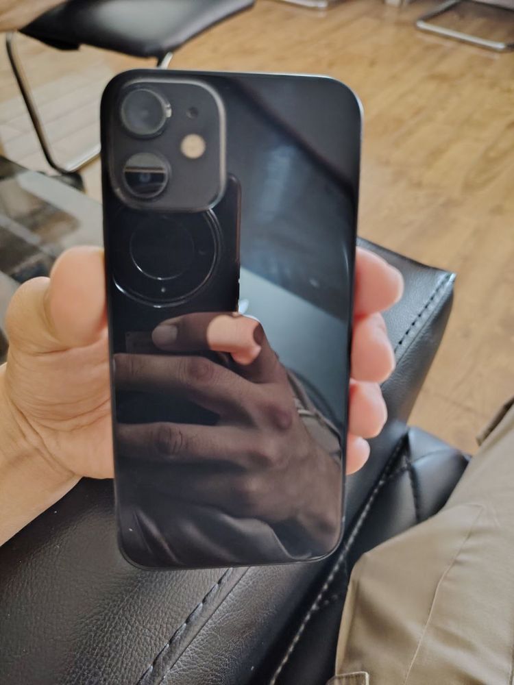 Iphone 12 mini 64 Gb ideal srochno sotiladi