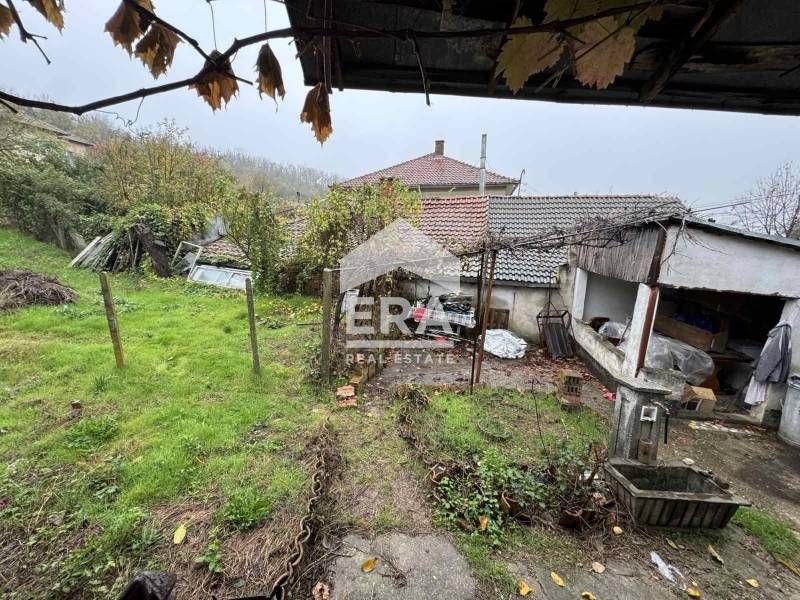 ЕКСКЛУЗИВНО! ЕРА Дръстър предлага за продажба къща в село Калипетрово!