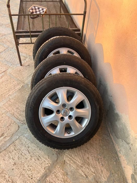 Зимние шины 1 сезон салынған жақсы жағдайда