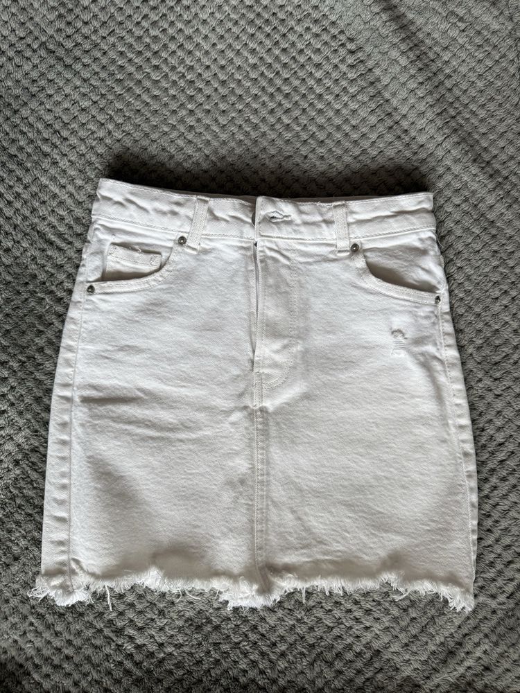 Къси панталонки Zara