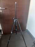 Trpied nivela laser