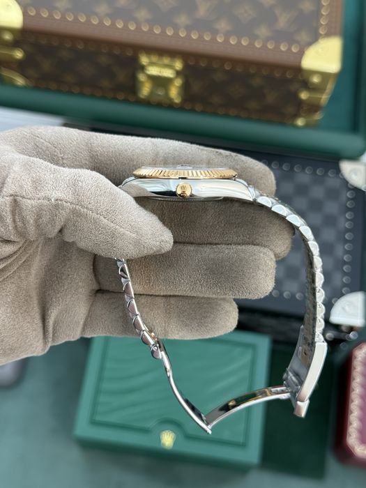 Rolex Date-Just 41mm Rose Gold