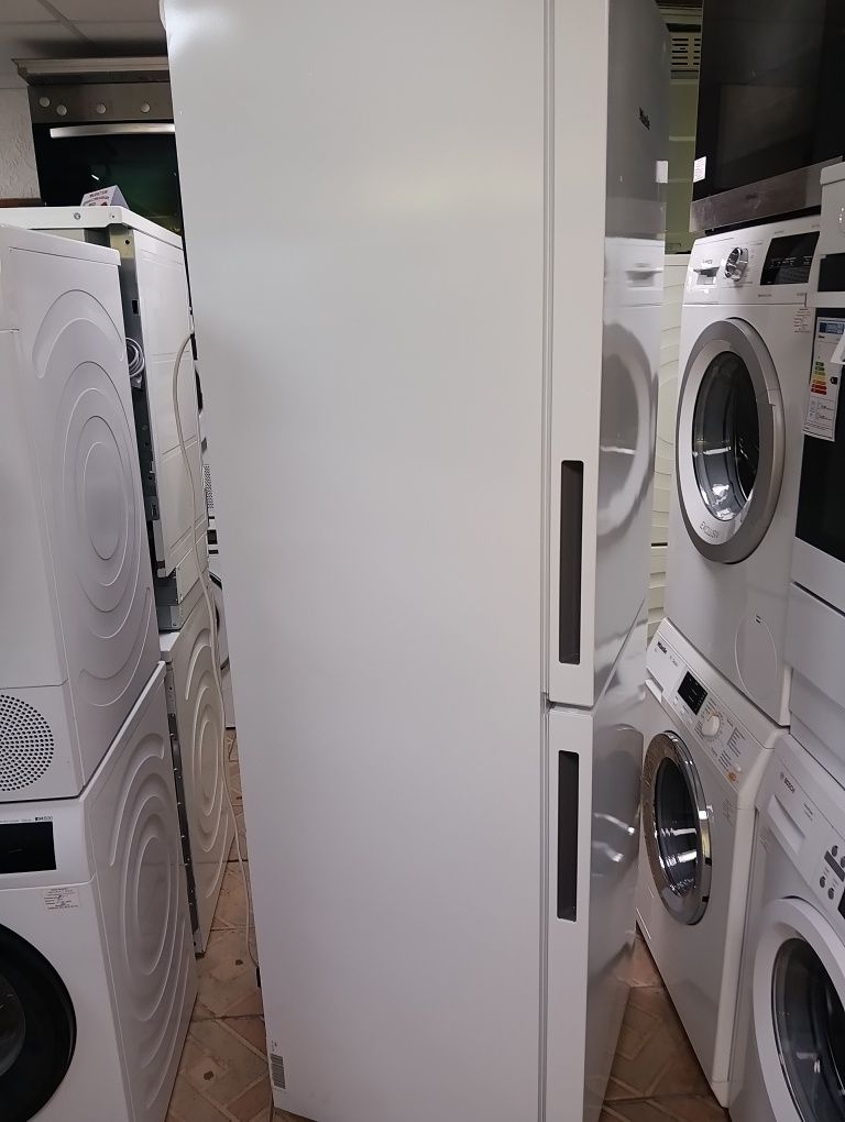 Комбиниран хладилник с фризер Миеле Miele 24 месеца гаранция!!!