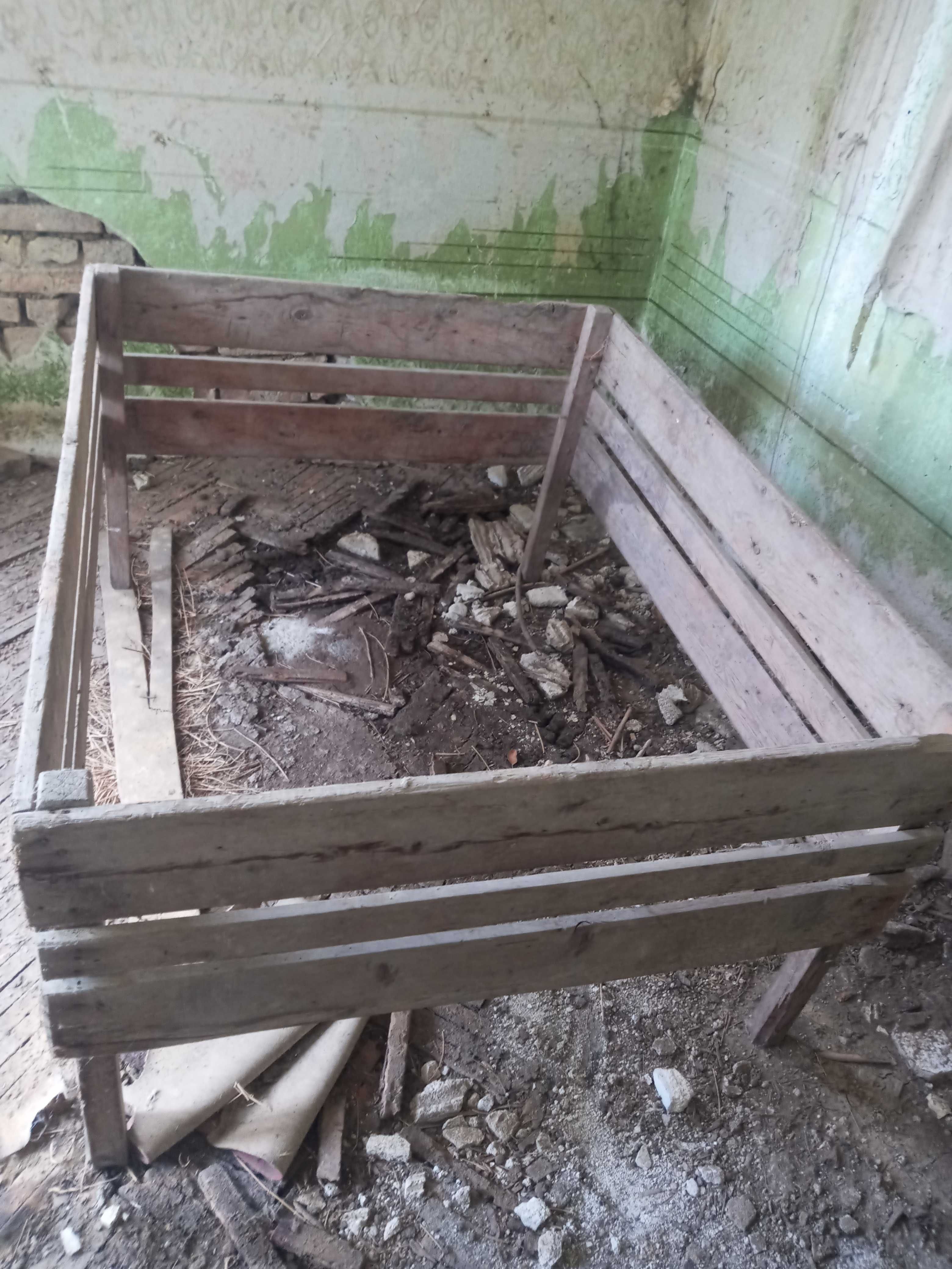 Туристическо ремарке за кола с дървени канати