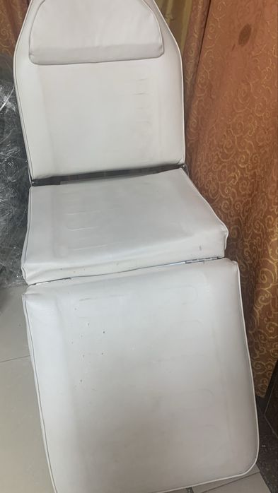 Продам кушетку косметологическую