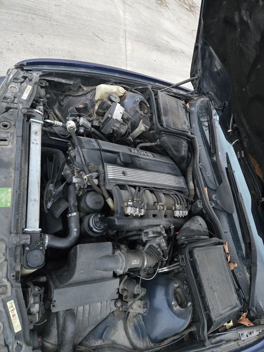 Бмв е39 520i Автомат  НА ЧАСТИ