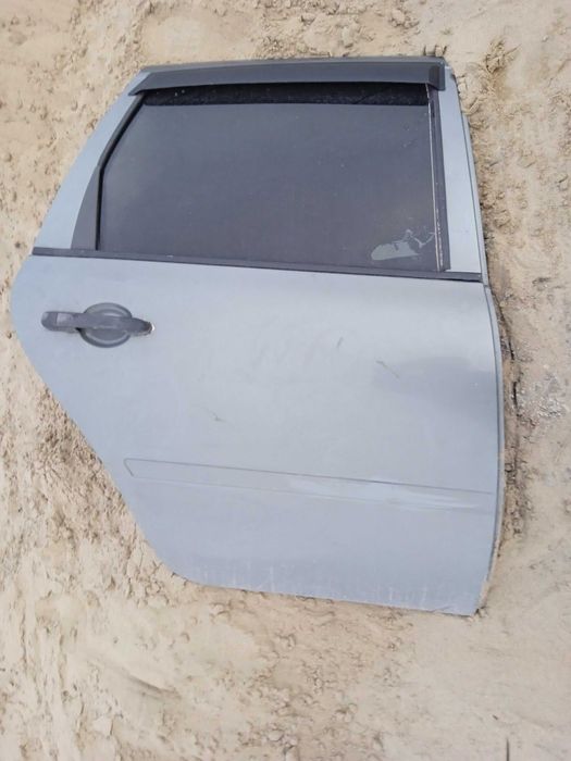 Продам дверь универсал калина гранта без гнили без шпакли