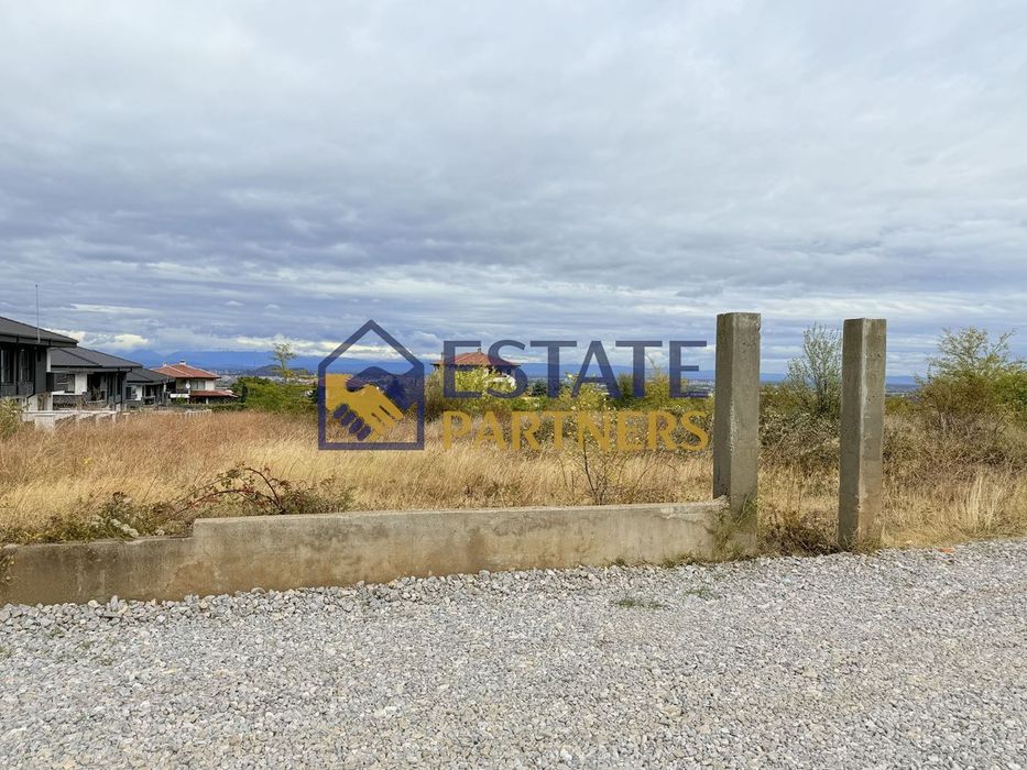 Парцел в Пловдив, област-с.Марково площ 3640 цена 500000