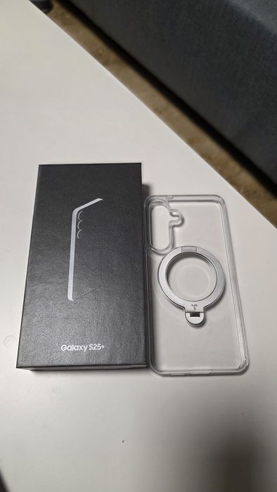 Vând Samsung Galaxy S25 Plus