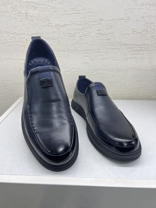 Мужская кожанная обувь Великан размер