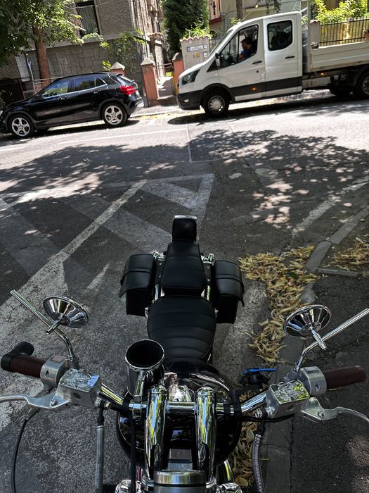 Suzuki Intruder VS700 Varianta Rara