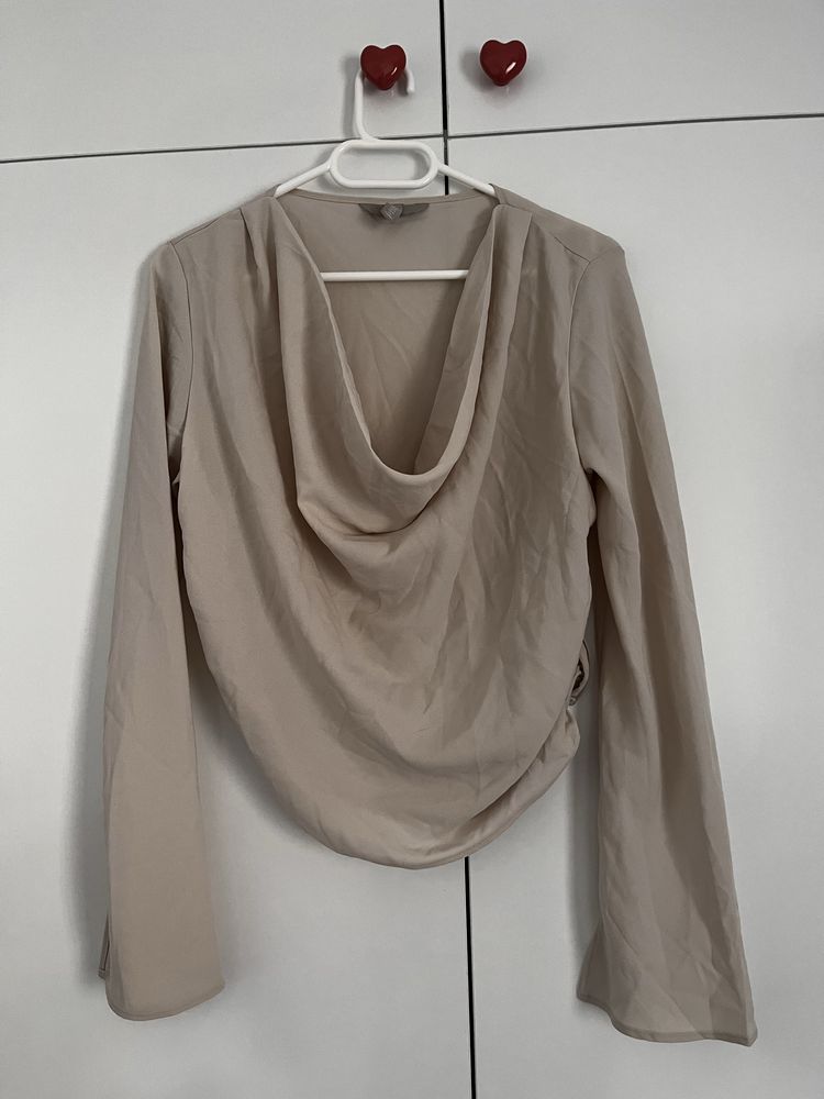 Бежева блуза от H&M