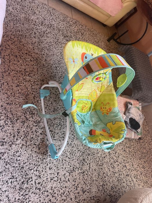 Бебешки много удобен шезлонг