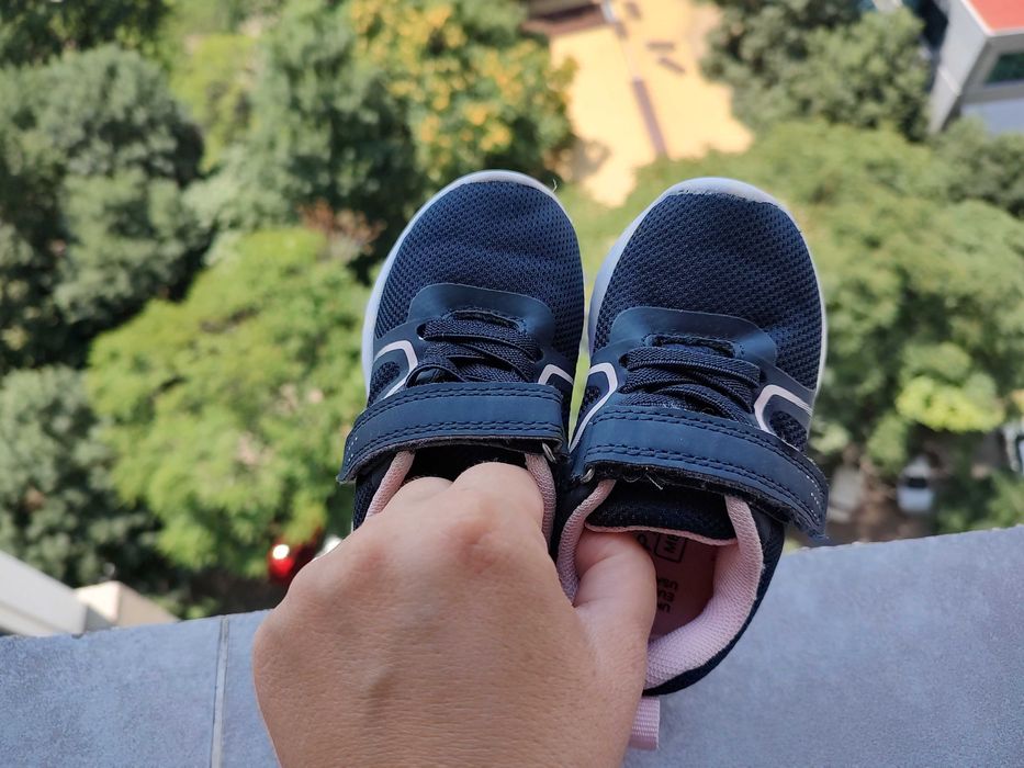 22 ном Примарк маратонки, обувки и Сандали тип джапанки