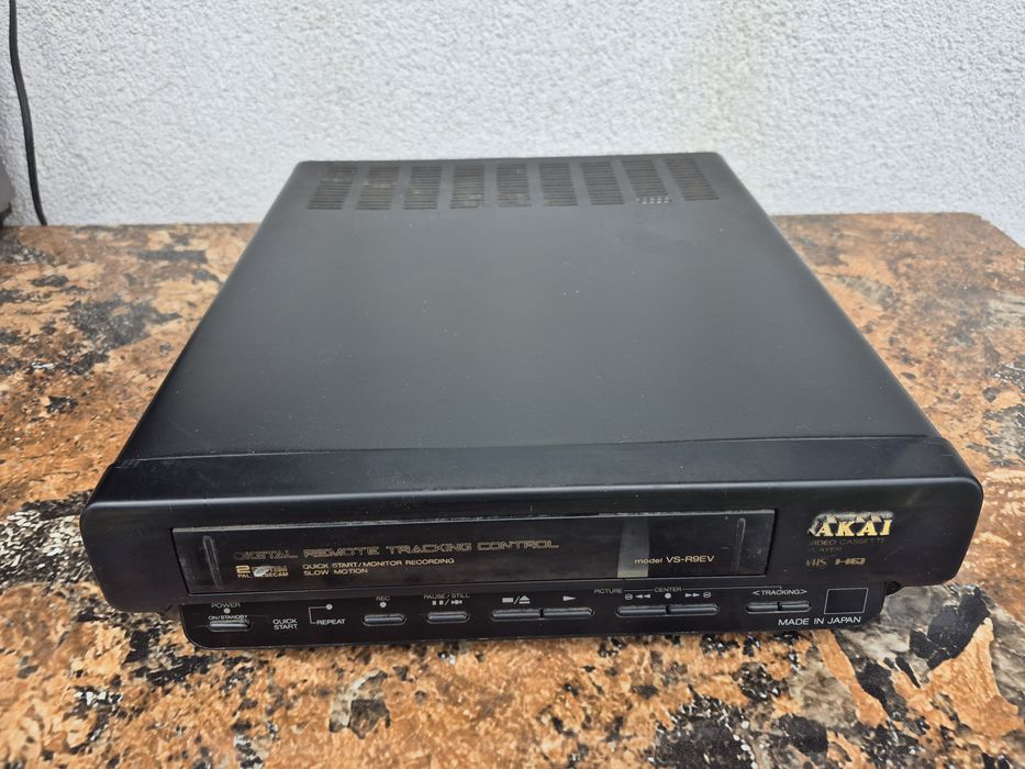 Vand video marca Akai model VS- R9 EV, made in japan

- HQ

- MESE